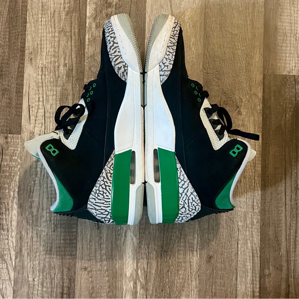 Jordan 3 -Black and Pine Green Sneakers with Silver Accents - Picture 7 of 11